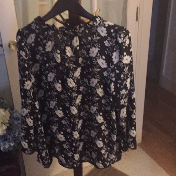 Blouse. - Picture 3 of 3